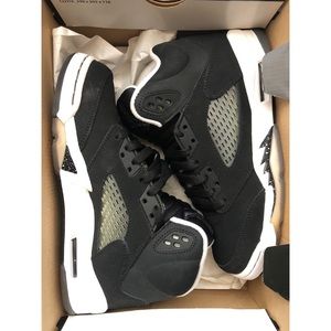 Air Jordan 5 Retro 'Oreo’ - Size 5.5 Youth